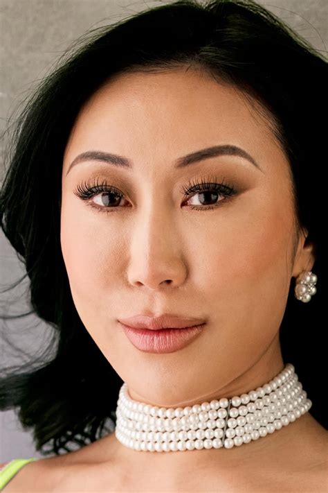 欧美圈大热青岛女孩Nicole Doshi采访：我们中国人思想挺开放的 .
